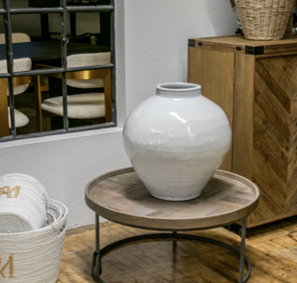 BELO-SIVA KERAMIČNA VAZA