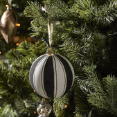 riviera-maison/velana-living-riviera-maison-christmas-ornament-glamorous-stripe_1
