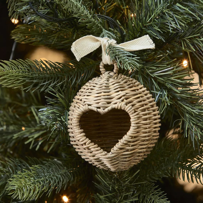 riviera-maison/velana-living-riviera-maison-ornament-rustic-rattan-love-bauble_1