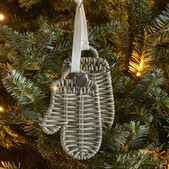 riviera-maison/velana-living-riviera-maison-rustic-ratan-mittens-ornament_1
