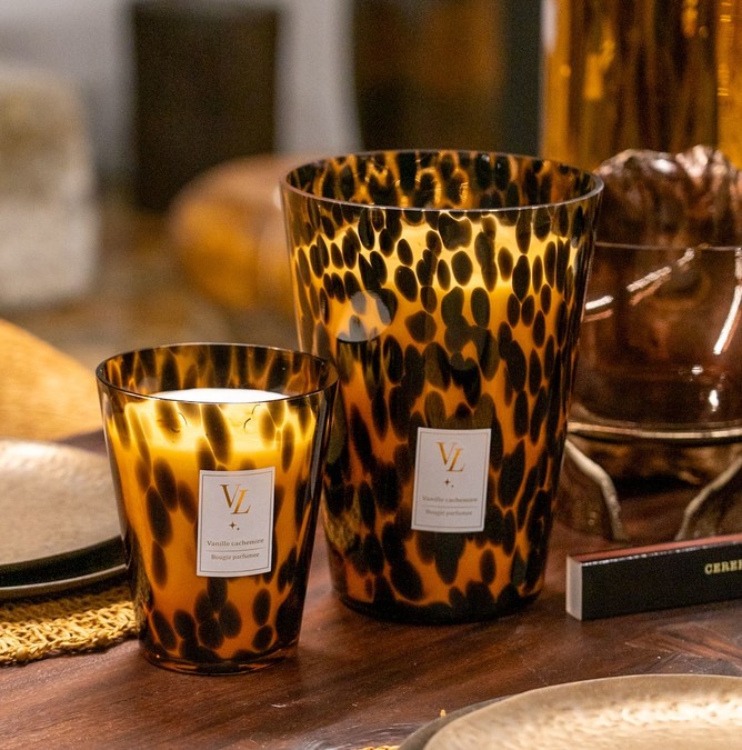 svece-in-disave/Velana-Living-sveca-z-leopardjim-potiskom-M25832