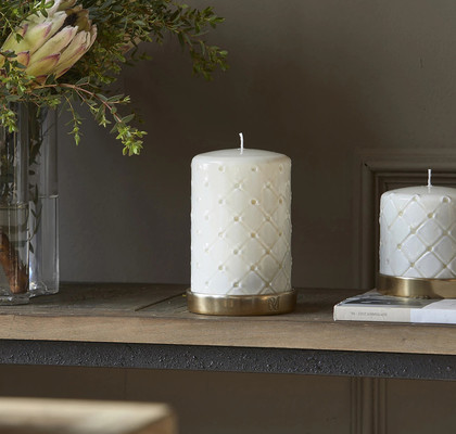 SVEČA PADDED WHITE 9,5X15