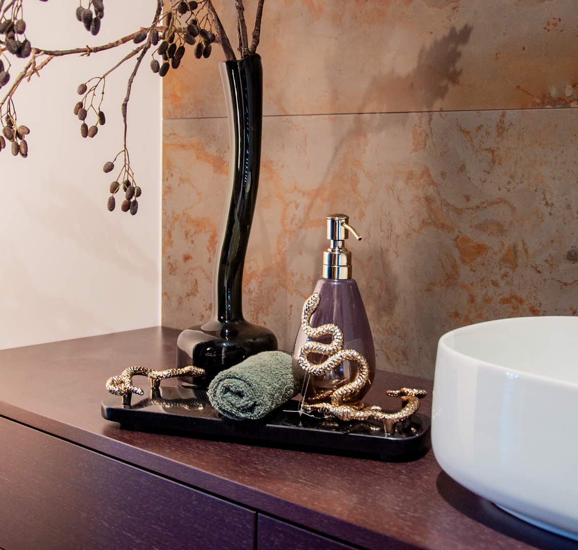 uvozeni-izdelki/DOZIRNIK-ZA-MILO-SNAKE_1