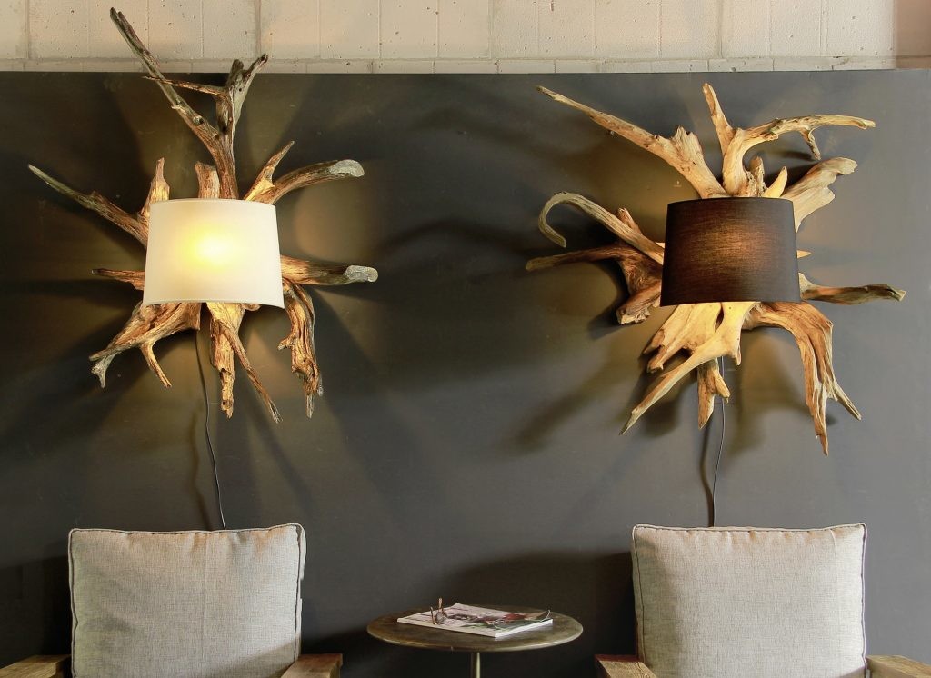 uvozeni-izdelki/Stenska-svetilka-iz-lesa-Sunlight_1