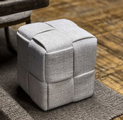 uvozeni-izdelki/Velana_living_tabure_ant_bela_M20243