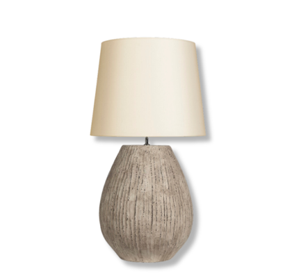 KERAMIČNA LUČ AKRATA S SENČNIKOM