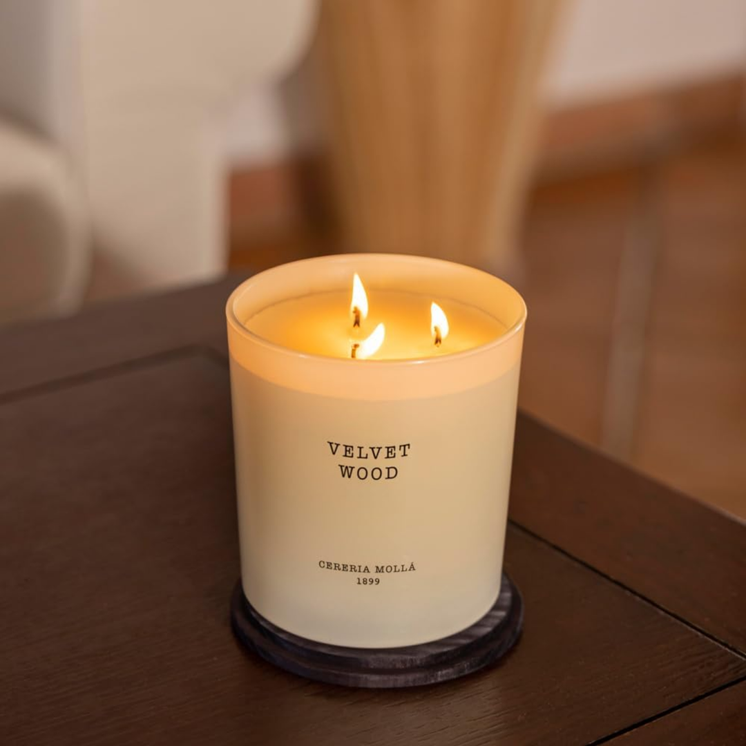 uvozeni-izdelki/cereria-molla-candle-xl-velvet-wood_2