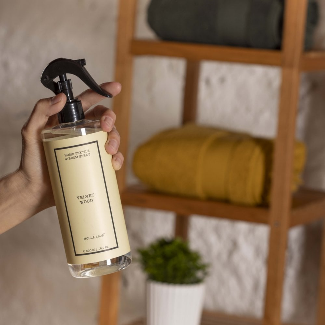 uvozeni-izdelki/cereria-molla-room-textile-spray-velvet-wood_2