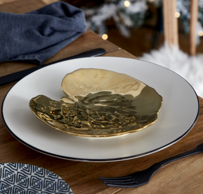 PLATE GOLDEN ALCHEMILLE