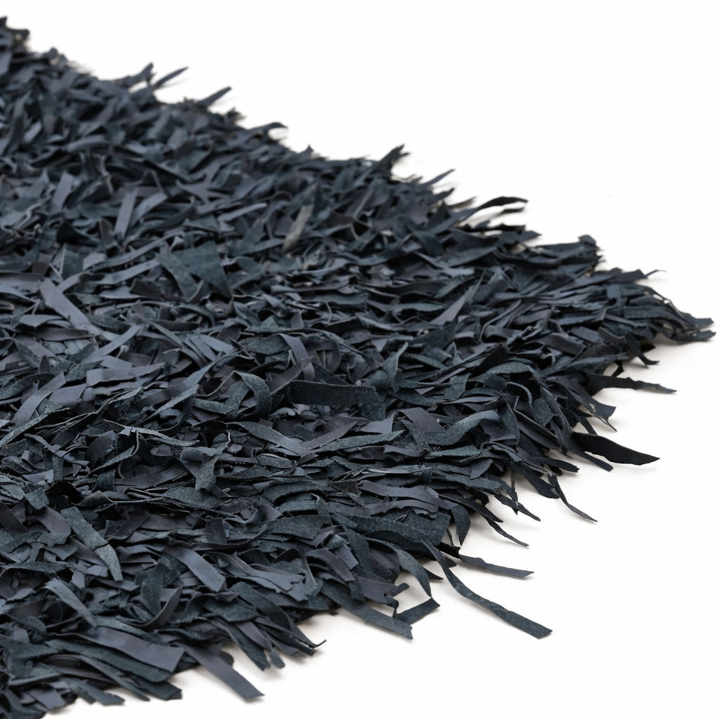 uvozeni-izdelki/preproga-z-usnjenimi-trakci-crna-120x180-E99660_1