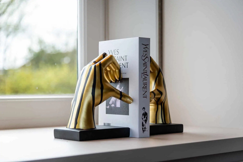 uvozeni-izdelki/richmond-interiors-bookstand-love-black-gold_1