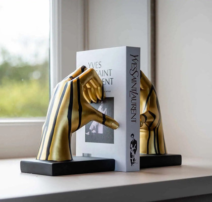 DRŽALO ZA KNJIGE LOVE