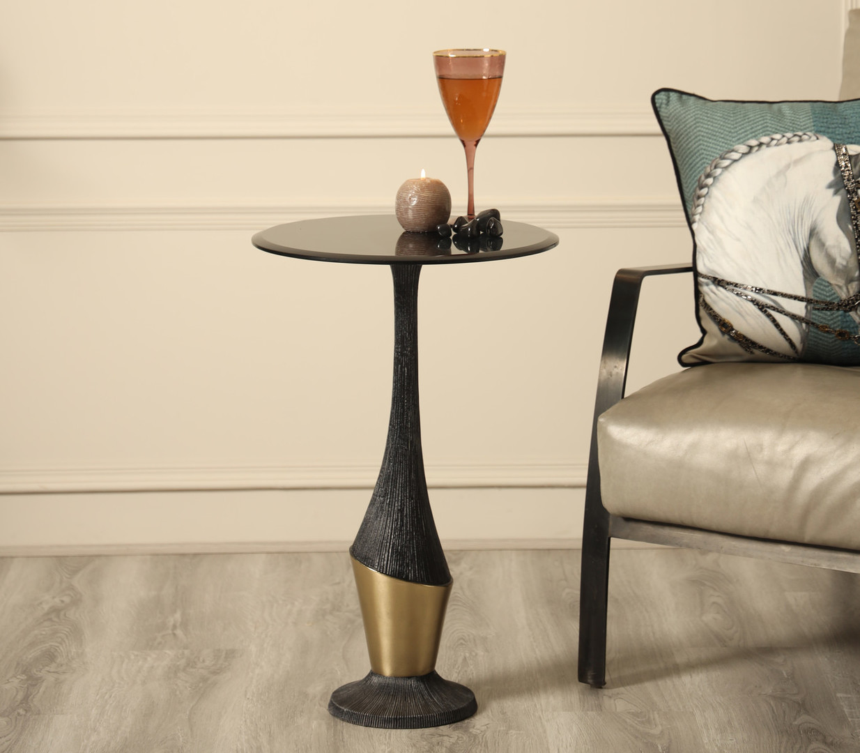 uvozeni-izdelki/side-table-l-classic