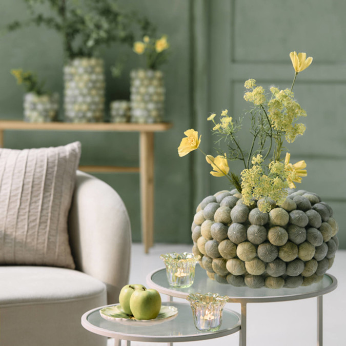 uvozeni-izdelki/velana-living-green-vase-with-sea-urchins-M15627_1