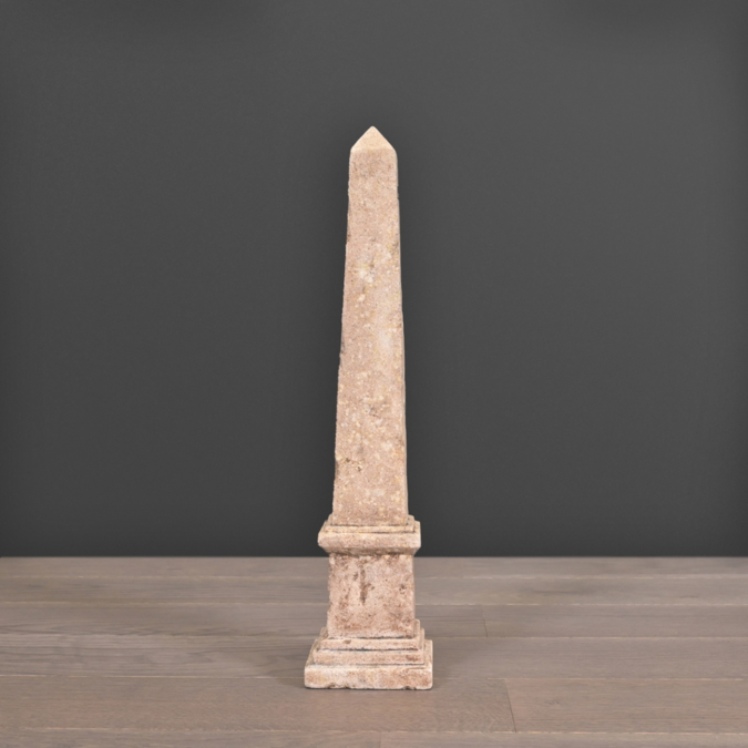 uvozeni-izdelki/velana-living-obelisk-iz-18-stoletja-m-M13204_1