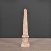 uvozeni-izdelki/velana-living-obelisk-iz-18-stoletja-m-M13204_1
