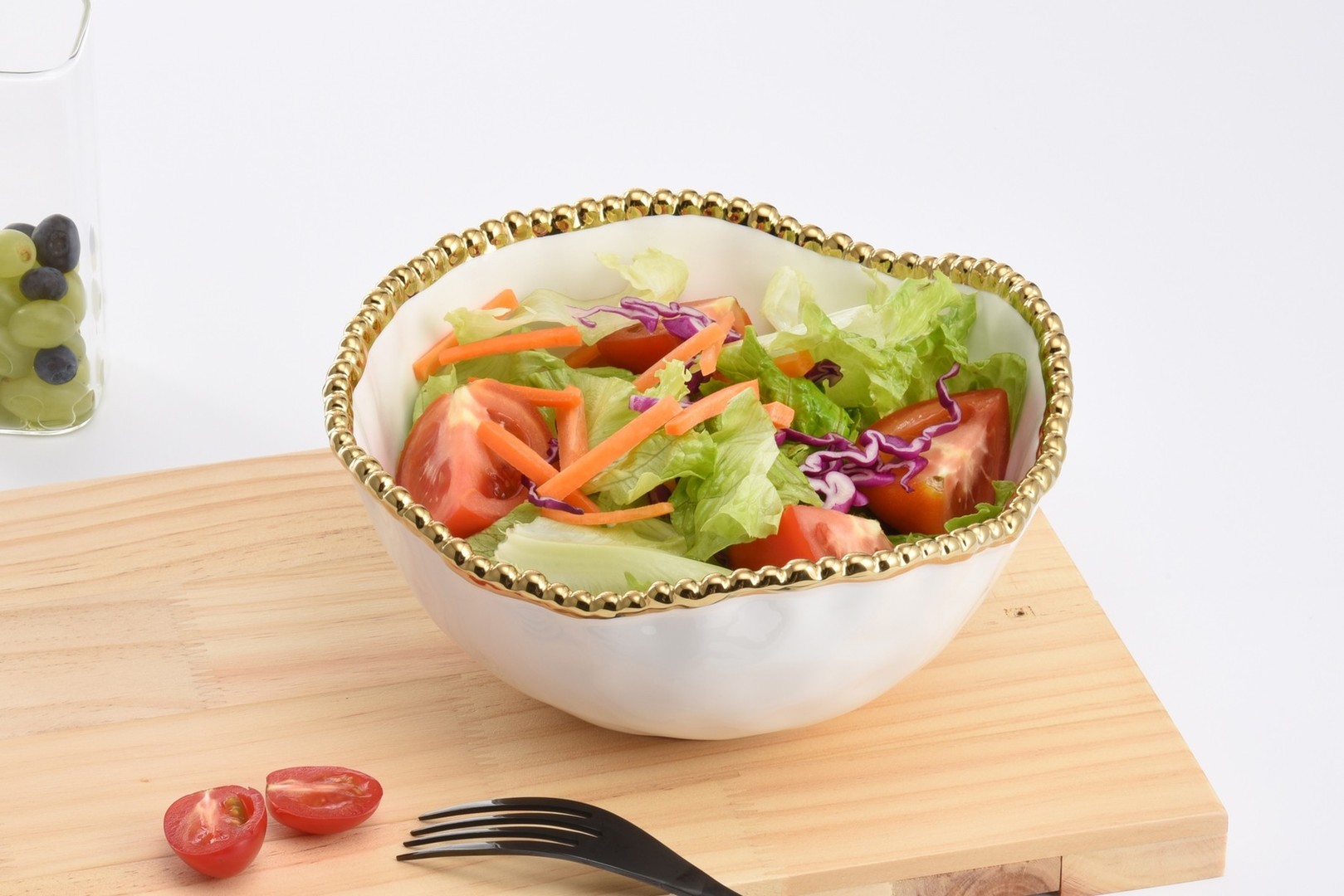 uvozeni-izdelki/velana-living-pampa-bay-golden-salerno-medium-salad-bowl-CER1719WG_1