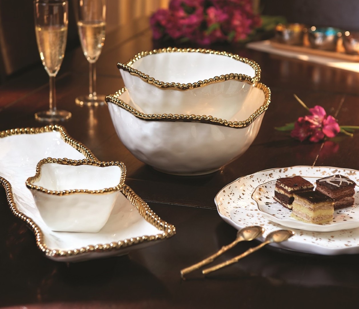 uvozeni-izdelki/velana-living-pampa-bay-golden-salerno-medium-salad-bowl-CER1719WG_4