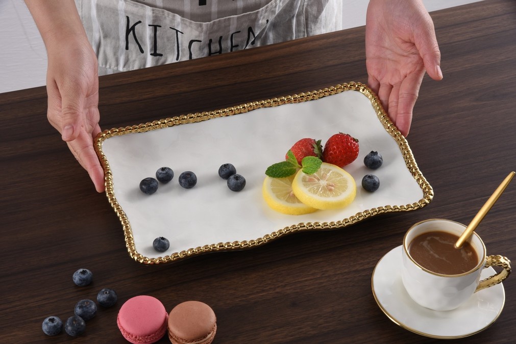 uvozeni-izdelki/velana-living-pampa-bay-golden-salerno-small-platter