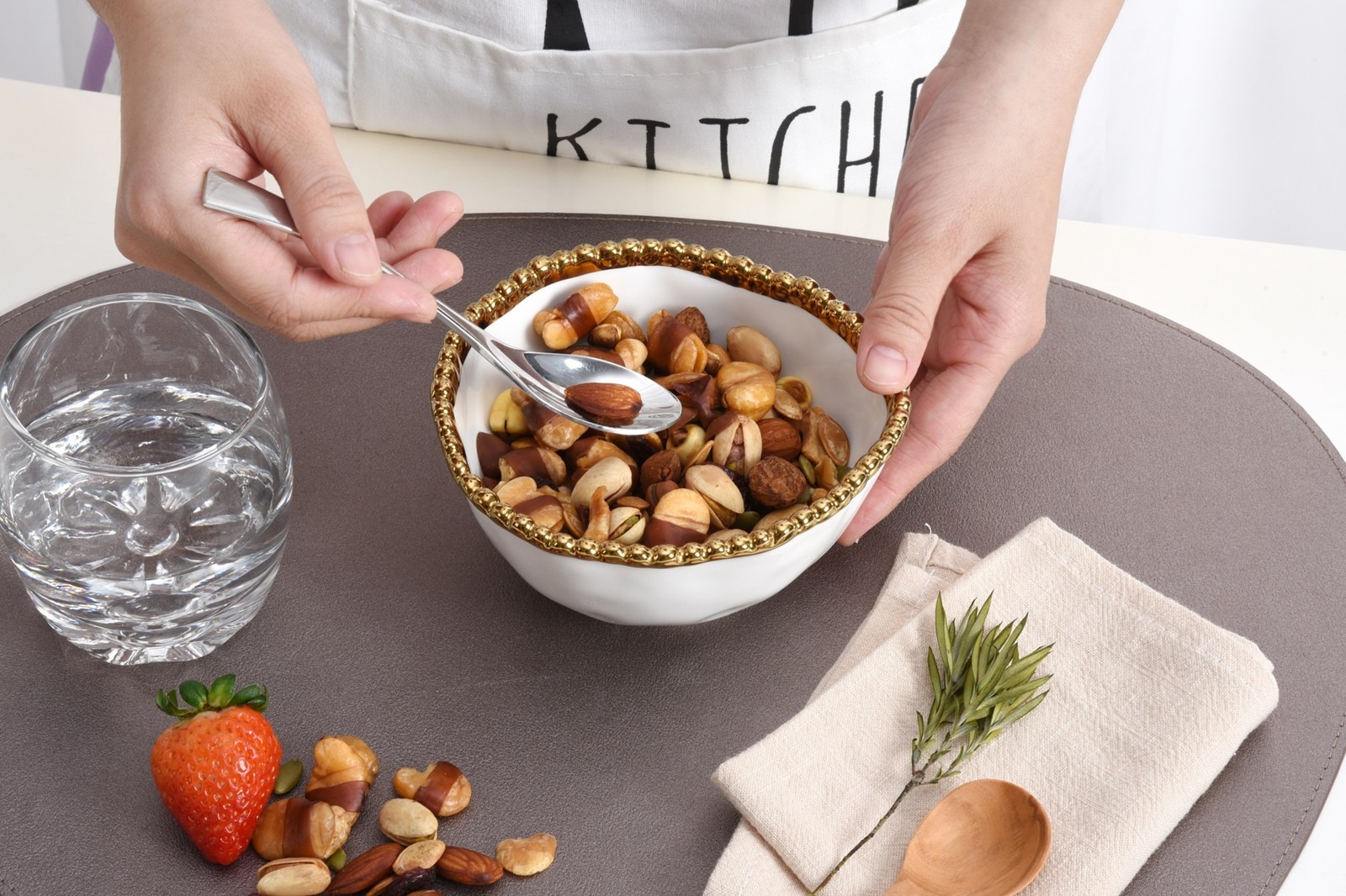 uvozeni-izdelki/velana-living-pampa-bay-small-bowl-salerno-CER1717WG_3