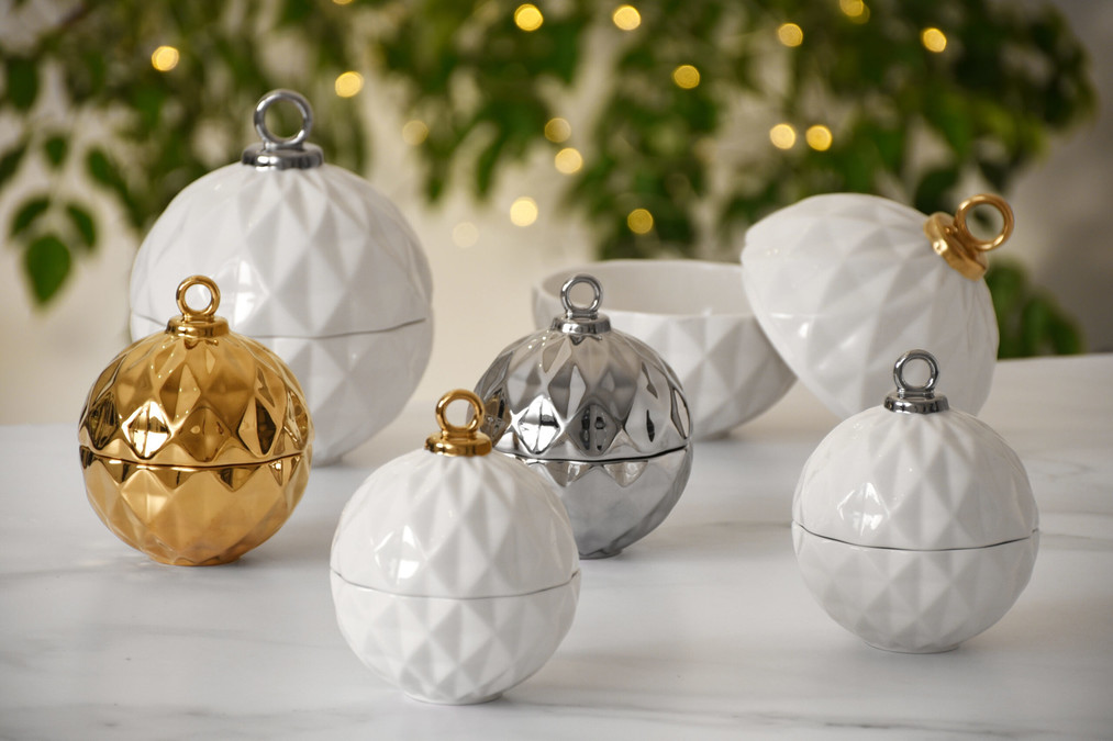 uvozeni-izdelki/velana-living-pampa-bay-small-ornament-bowl-gold-white-CER2759WG_6
