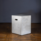 uvozeni-izdelki/velana-living-stolcek-iz-cementa_1