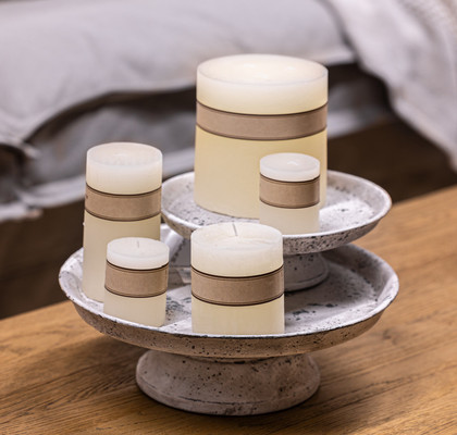 PLADENJ NA PODSTAVKU ANTIQUE WHITE S